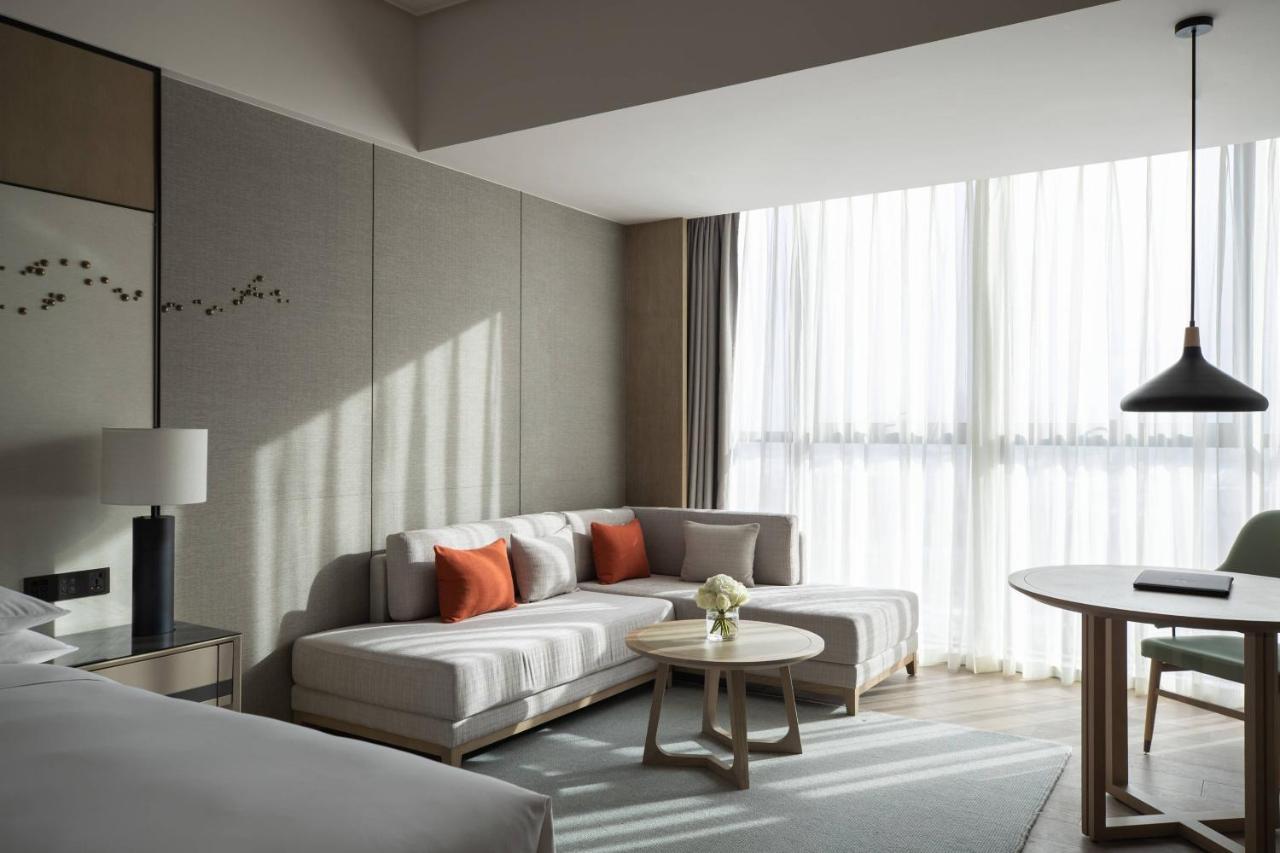 Yantai Marriott Hotel Bagian luar foto