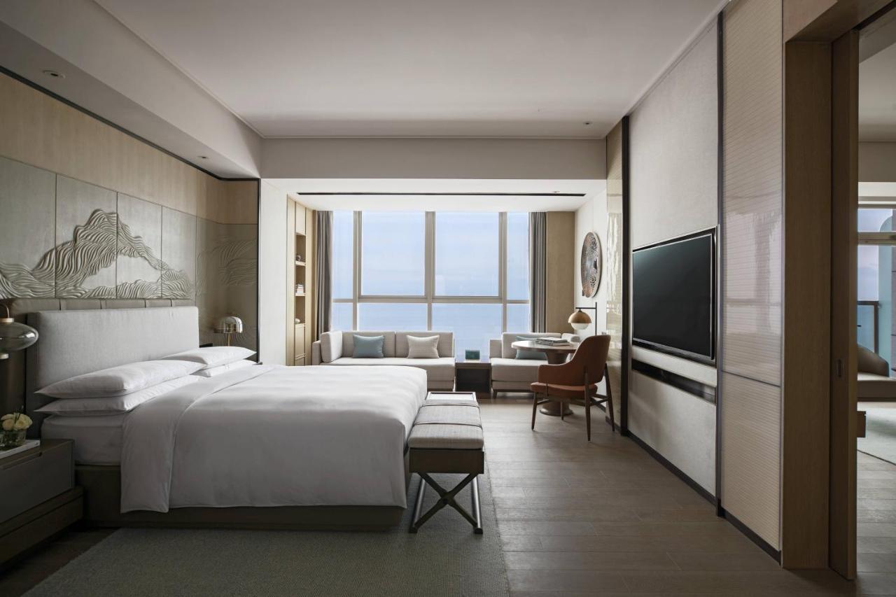 Yantai Marriott Hotel Bagian luar foto