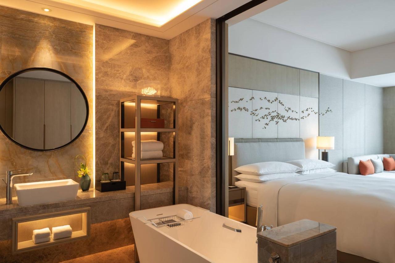 Yantai Marriott Hotel Bagian luar foto