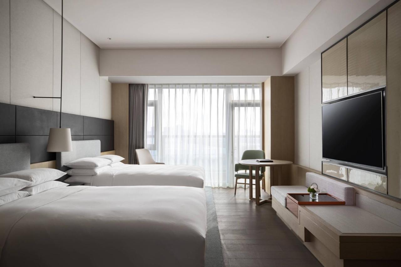 Yantai Marriott Hotel Bagian luar foto