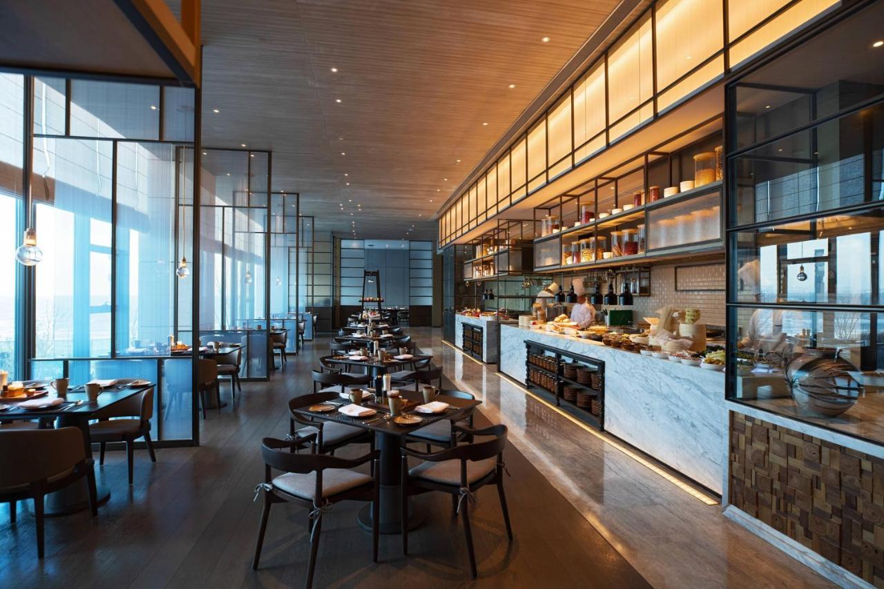 Yantai Marriott Hotel Bagian luar foto