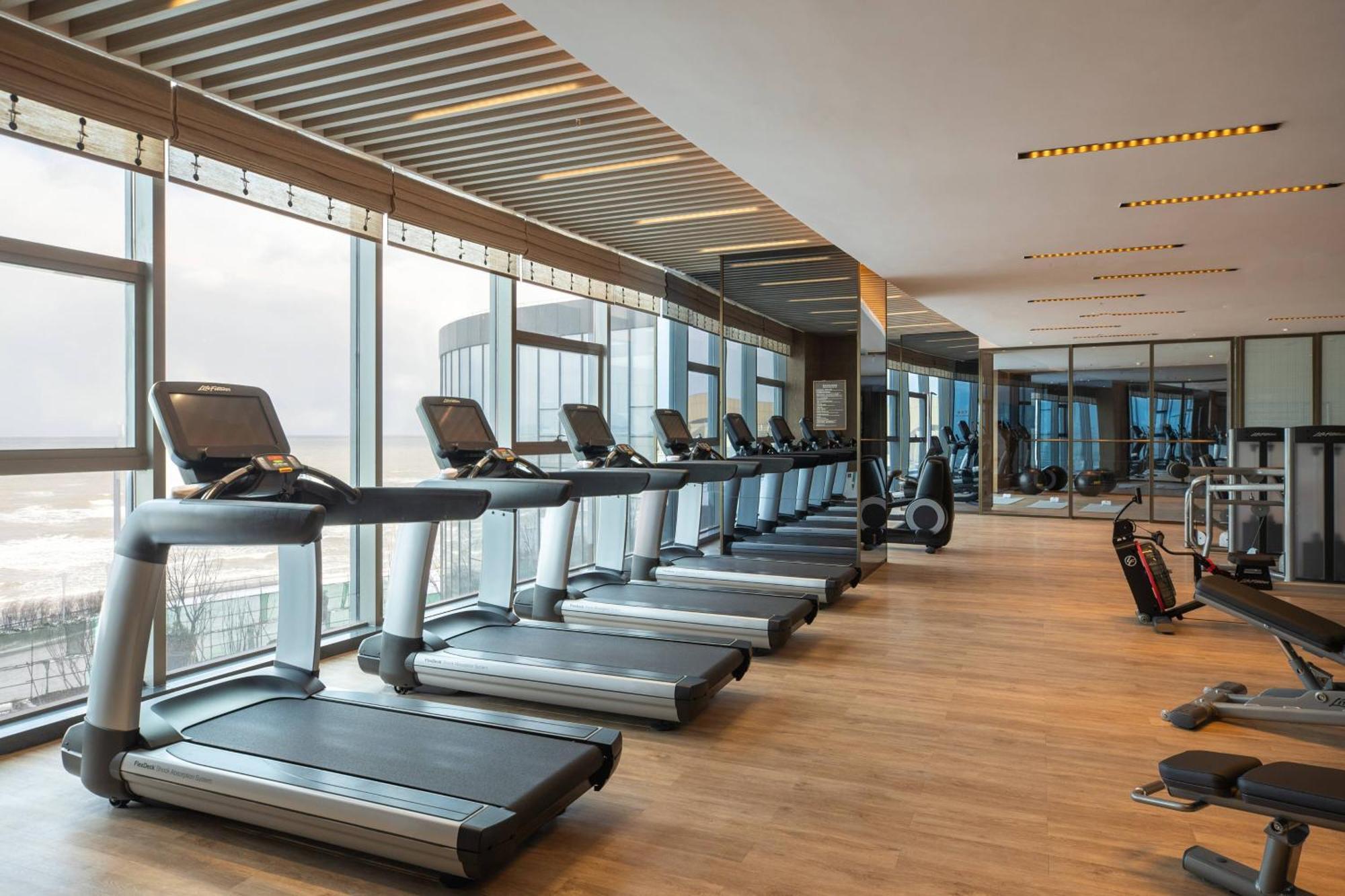 Yantai Marriott Hotel Bagian luar foto